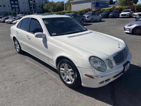 2005 Mercedes-Benz E-Class E 320