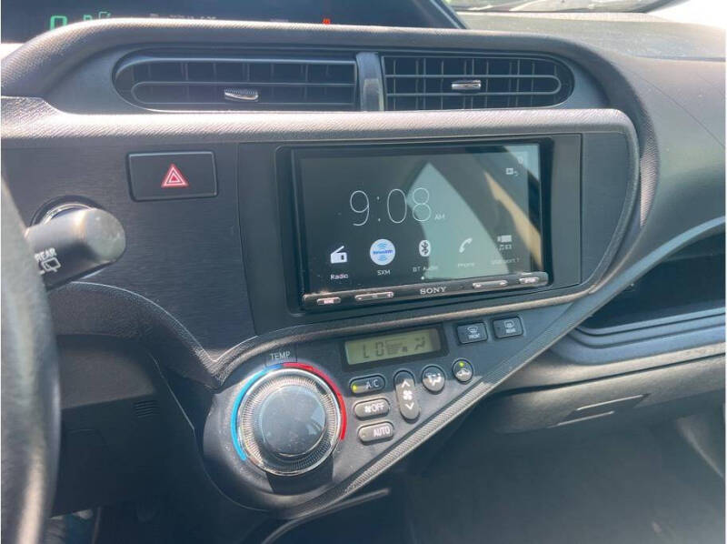 2013 Toyota Prius c