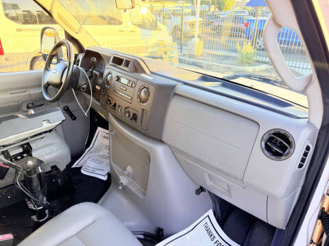 2011 Ford E-Series E-250