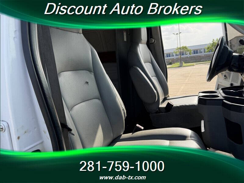 2011 Ford E-Series E-250