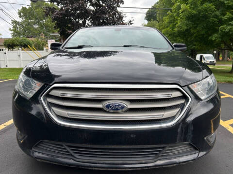 2016 Ford Taurus SEL