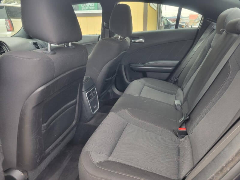 2017 Dodge Charger SXT