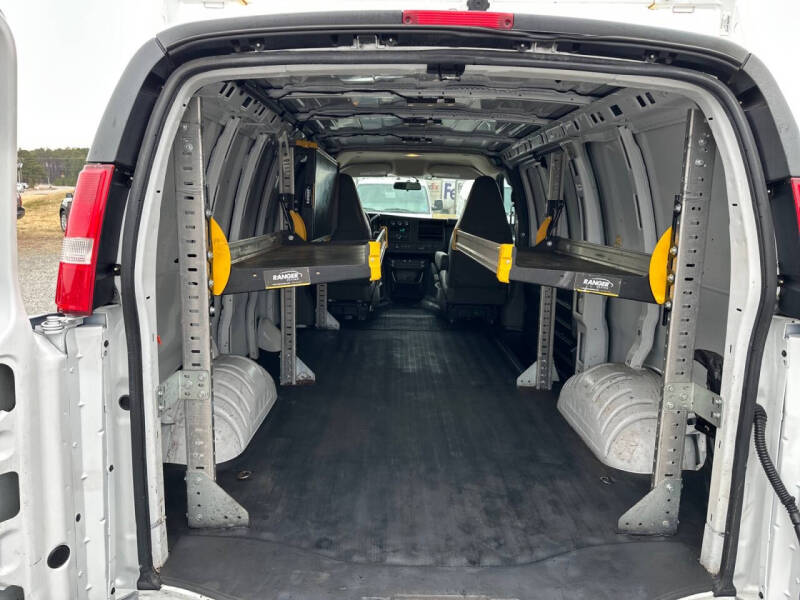 2023 GMC Savana 2500