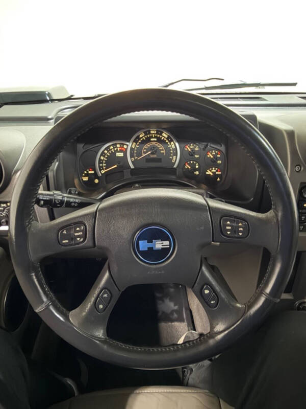 2004 HUMMER H2