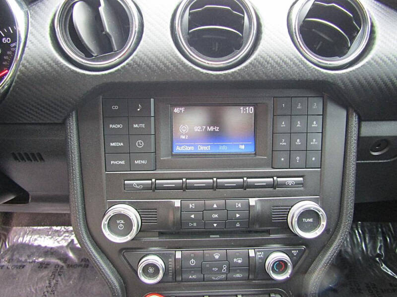 2015 Ford Mustang V6