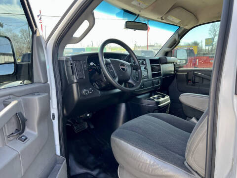 2018 GMC Savana 2500