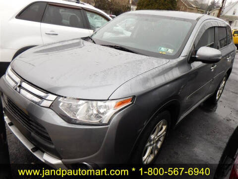 2015 Mitsubishi Outlander SE