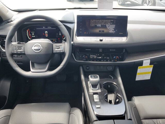 2025 Nissan Rogue Platinum