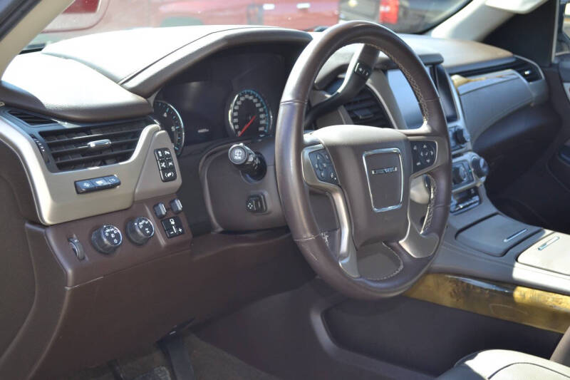2017 GMC Yukon Denali