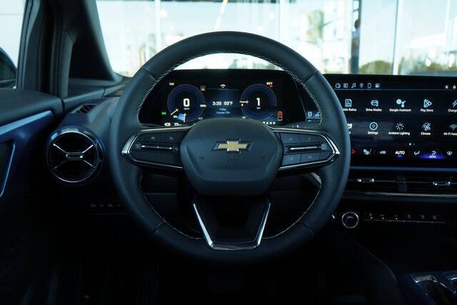 2025 Chevrolet Equinox EV LT 2