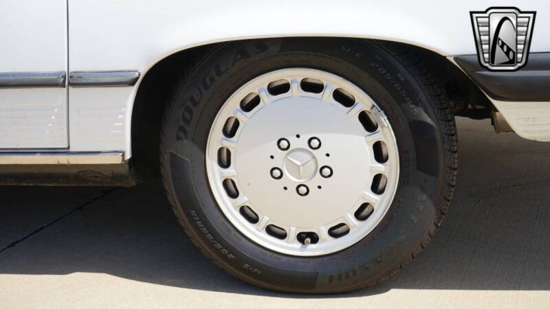 1989 Mercedes-Benz 560-Class 560 SL