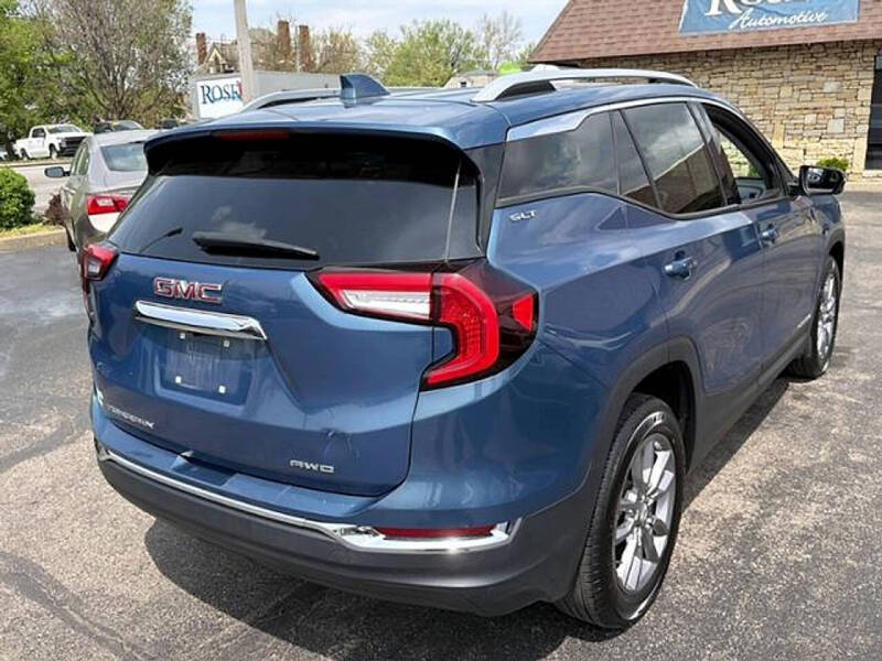 2024 GMC Terrain SLT