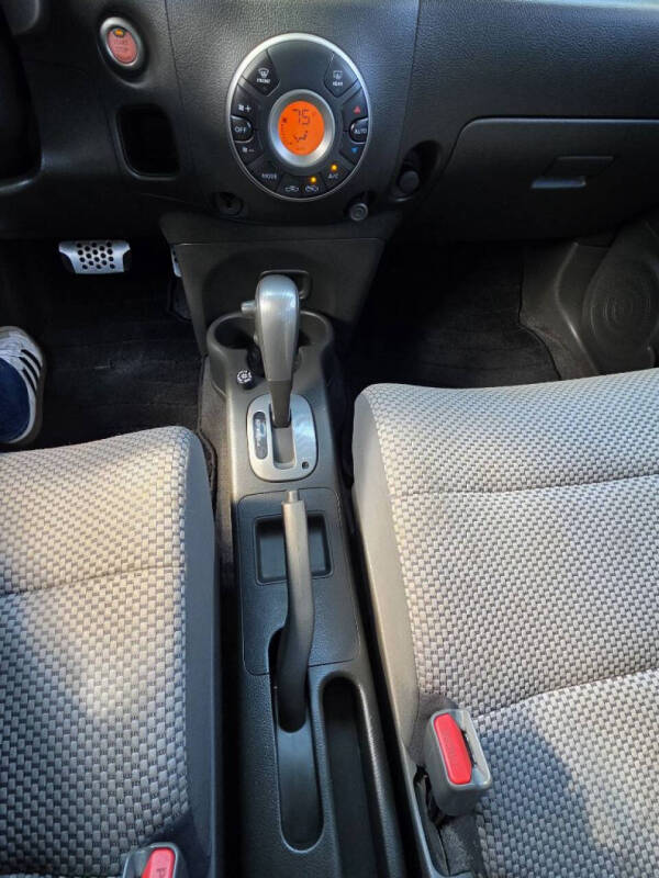 2010 Nissan cube