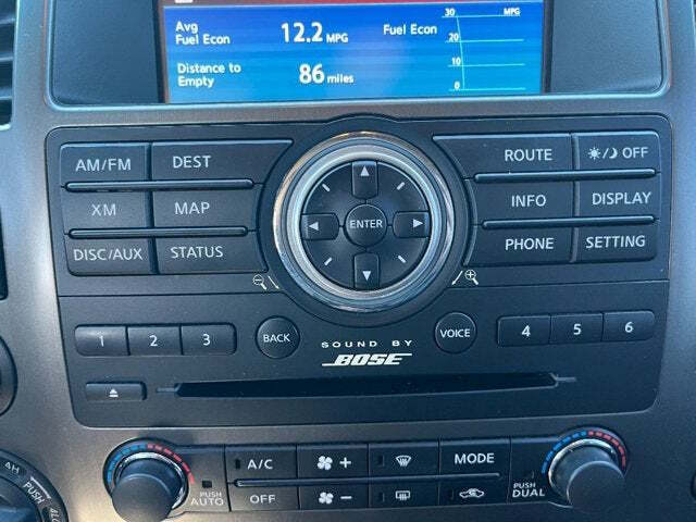 2015 Nissan Armada 33