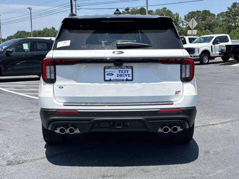 2025 Ford Explorer ST