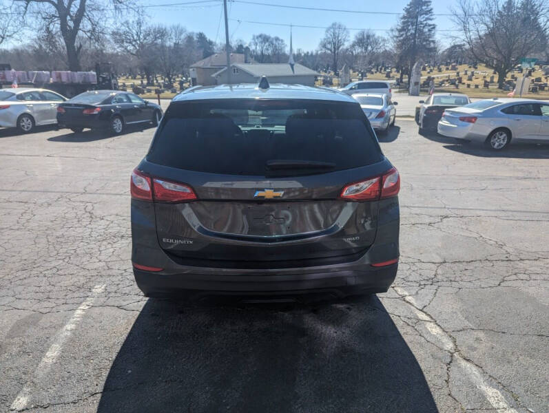 Image 4 of 2021 Chevrolet Equinox LS