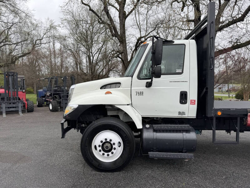 2007 International WorkStar 7400