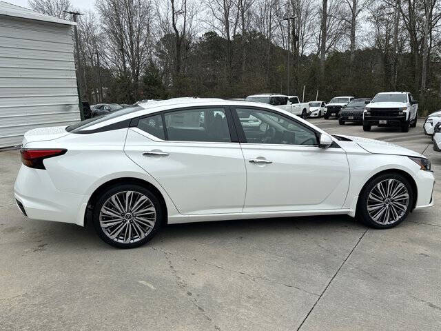 2025 Nissan Altima 2.5 SL