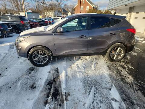 2015 Hyundai Tucson for sale at COLONIAL AUTO SALES in North Lima OH