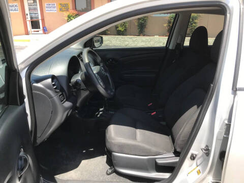 2019 Nissan Versa S Plus
