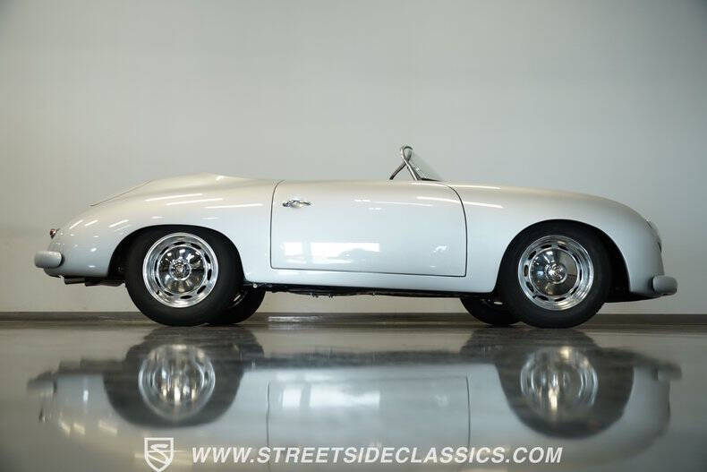 1966 Hurricane Speedster