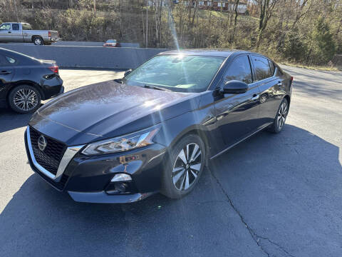 2019 Nissan Altima for sale at David Bales Automotive Inc. in La Follette TN