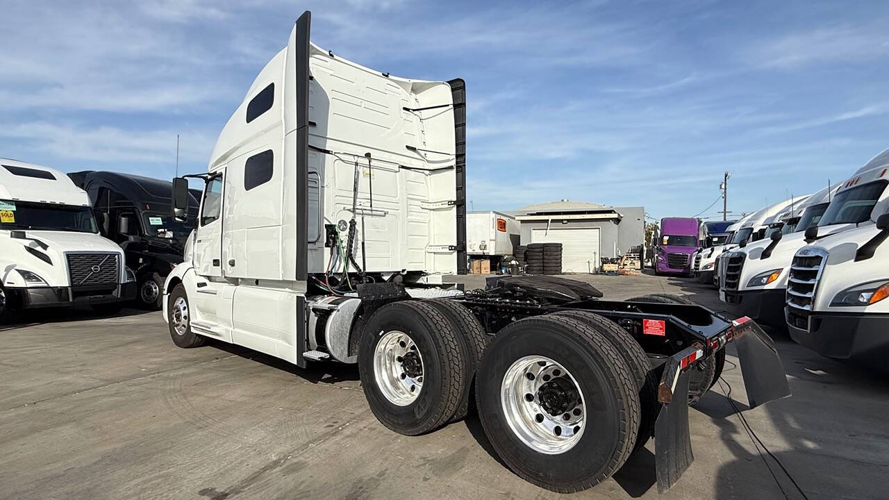 2019 Volvo VNL for sale at KING TRUCK TRAILER SALES in Bakersfield, CA