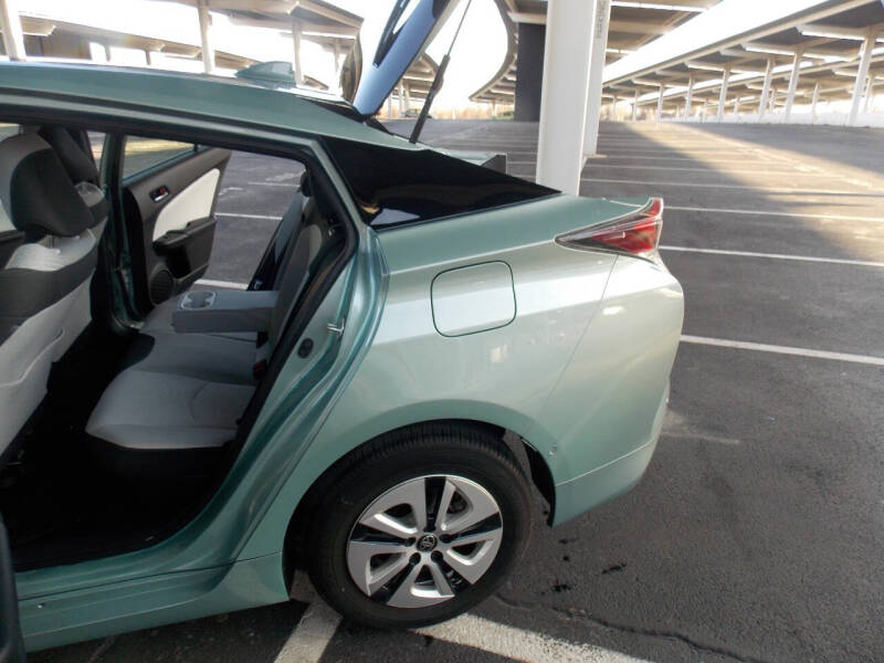 2017 Toyota Prius Three