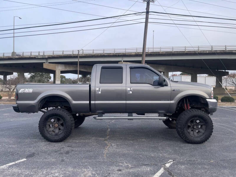 2003 Ford F-250 Super Duty XL photo 2