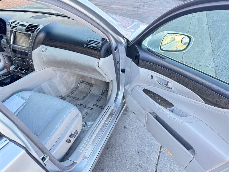 2007 Lexus LS 460