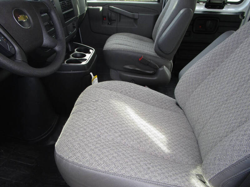 2025 Chevrolet Express 2500