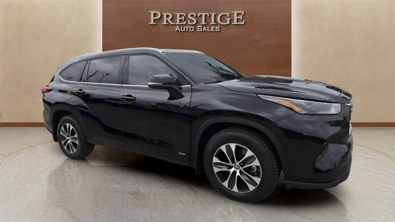 2022 Toyota Highlander Hybrid XLE