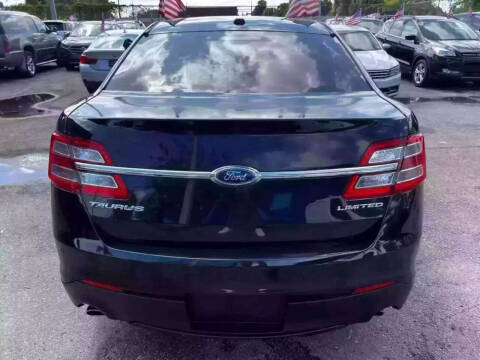 2015 Ford Taurus Limited