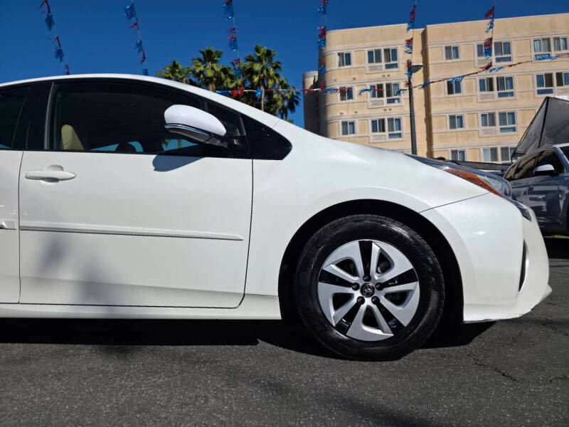 2016 Toyota Prius Two Eco