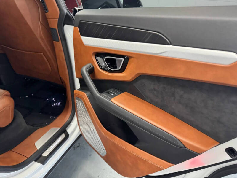 2021 Lamborghini Urus