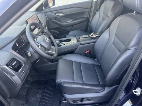 2025 Nissan Rogue SL