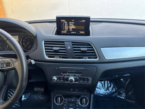 2017 Audi Q3 2.0T Premium