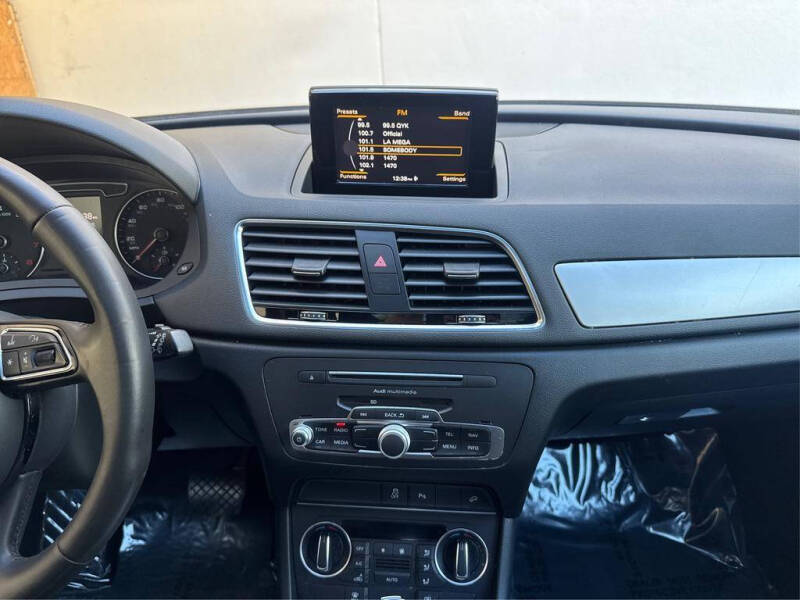 2017 Audi Q3 2.0T Premium