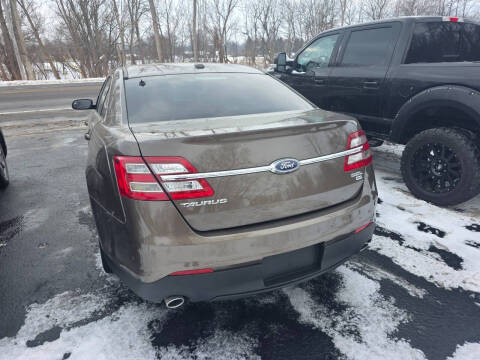2016 Ford Taurus SEL