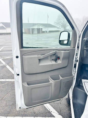 2021 Chevrolet Express 2500