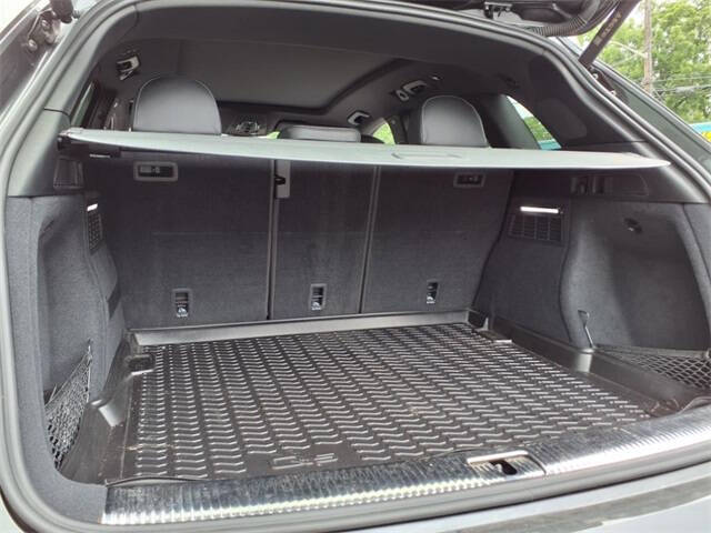 2023 Audi SQ5 3.0T quattro Premium Plus