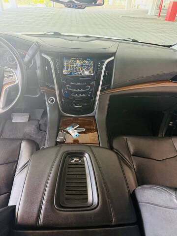 2020 Cadillac Escalade ESV Standard