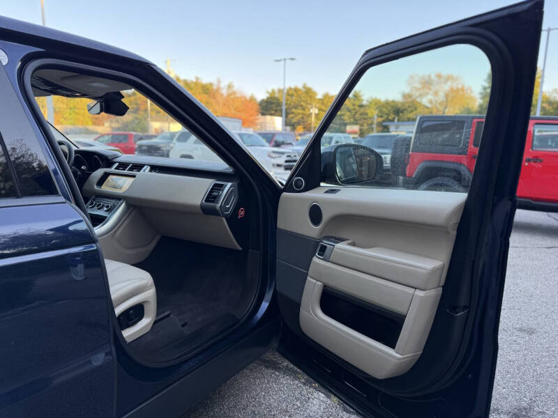 2017 Land Rover Range Rover Sport SE