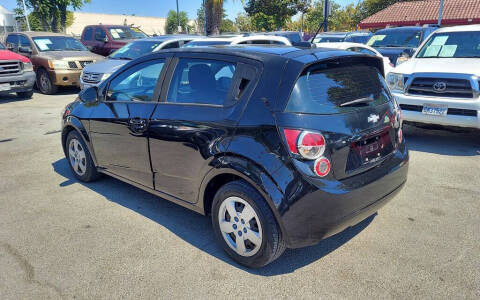 2016 Chevrolet Sonic LS Auto