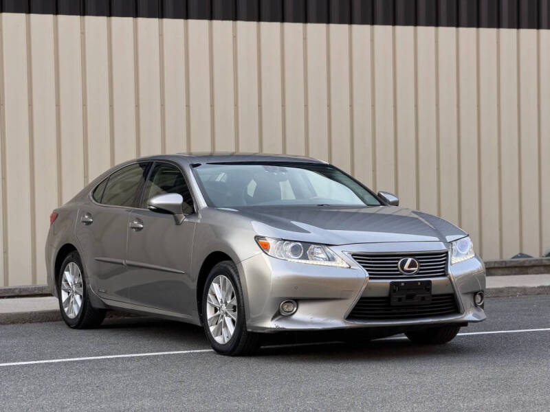 2015 Lexus ES 300h