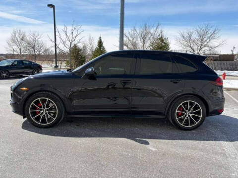 2013 Porsche Cayenne GTS