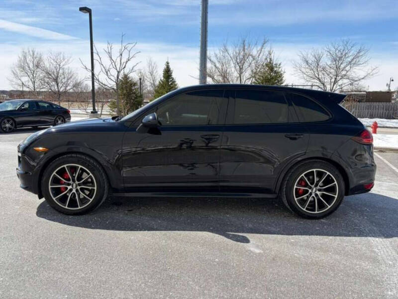2013 Porsche Cayenne GTS