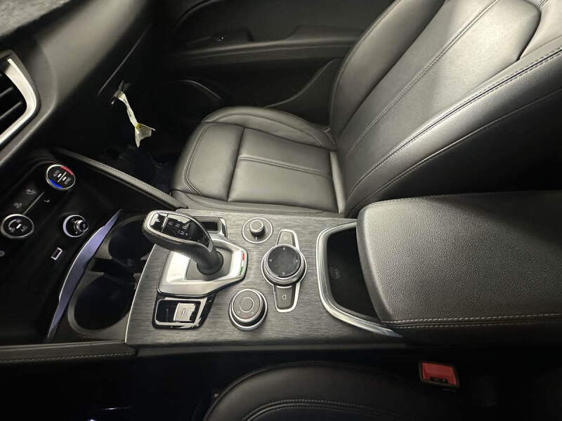 2022 Alfa Romeo Stelvio Sprint