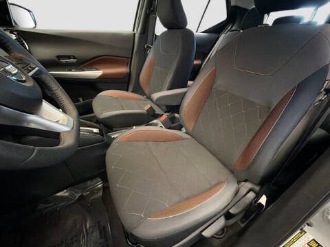 2019 Nissan Kicks SR