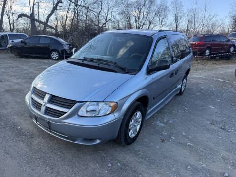 2005 Dodge Grand Caravan SE